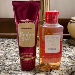 Bath and Body Works Bonfire Bash Body Cream and Shower Gel Set